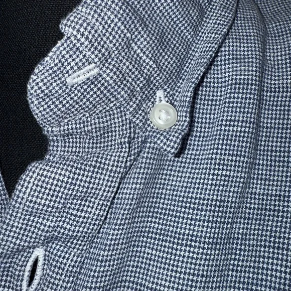 J. Crew Navy Small plaid Button Down Shirt. Medium Slim fit. Excellent Condition - Picture 2 of 9